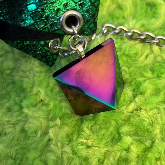 Rainbow titanium pyramid necklace choker - Picture 12 of 14